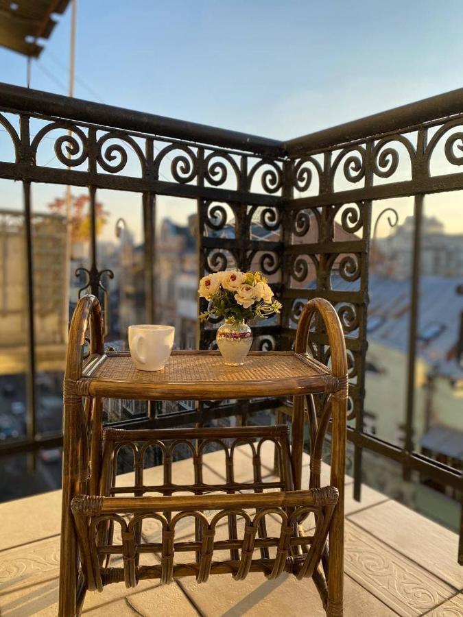 Світло Є! Історичний Центр! Apartamento Kiev Exterior foto