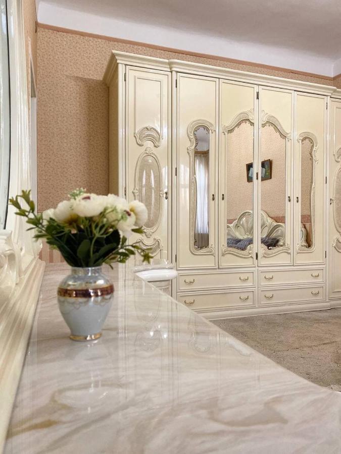 Світло Є! Історичний Центр! Apartamento Kiev Exterior foto