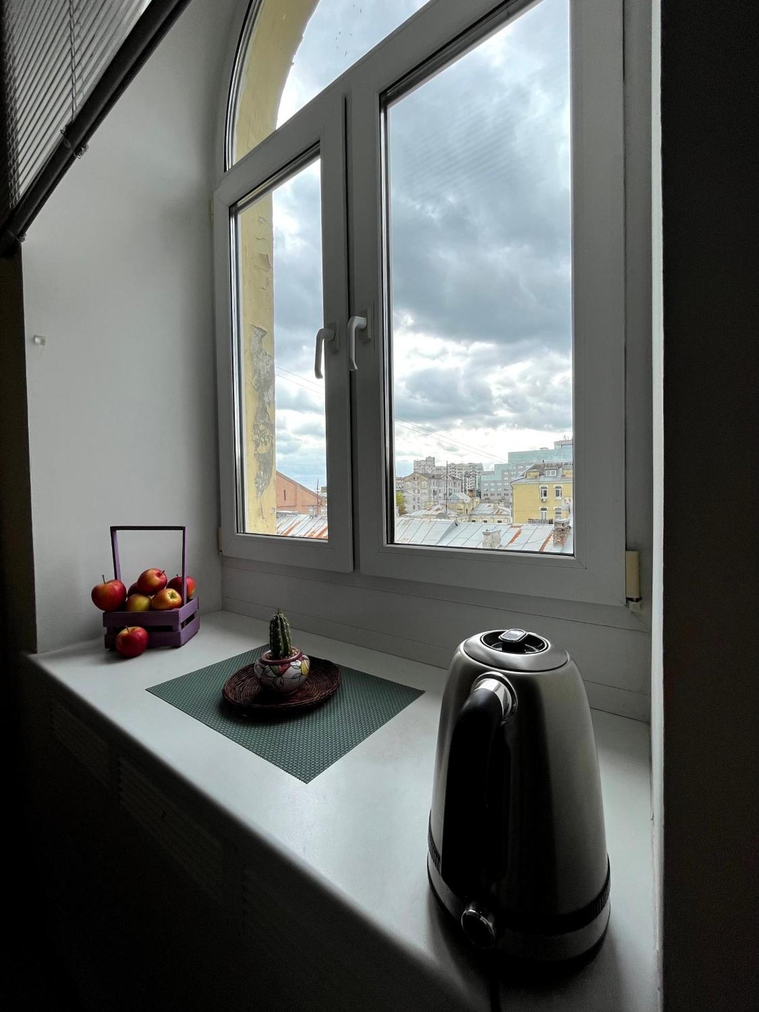 Світло Є! Історичний Центр! Apartamento Kiev Exterior foto