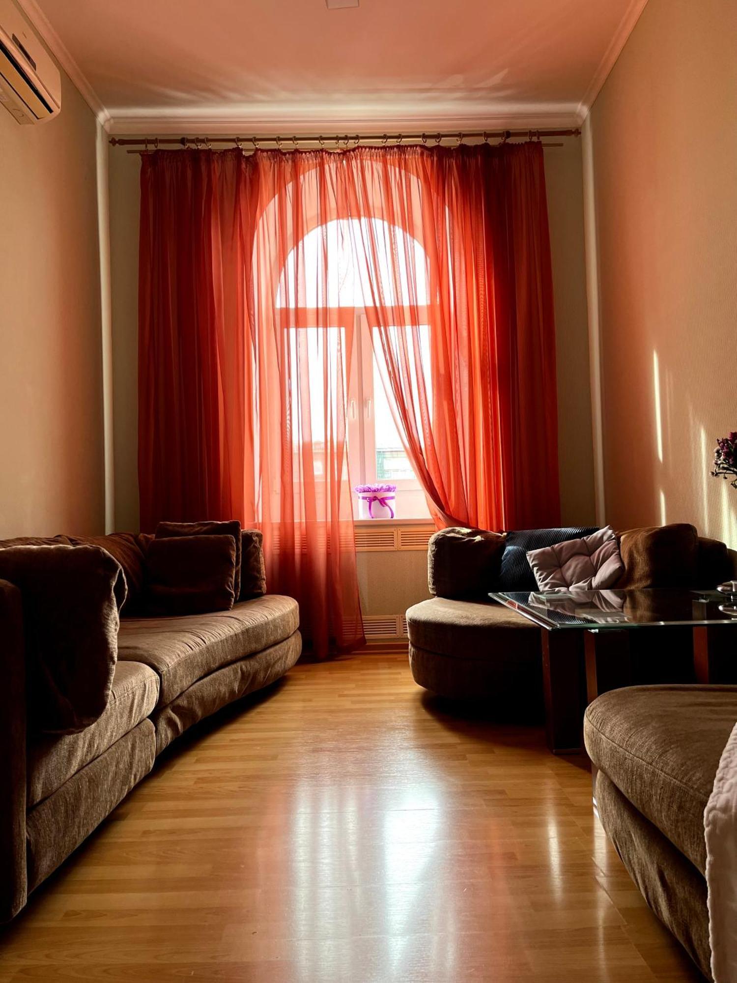 Світло Є! Історичний Центр! Apartamento Kiev Exterior foto