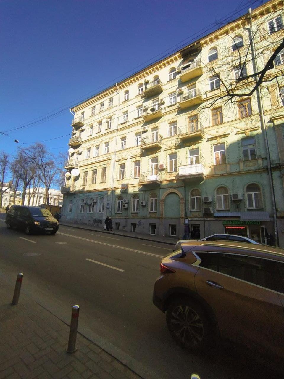 Світло Є! Історичний Центр! Apartamento Kiev Exterior foto